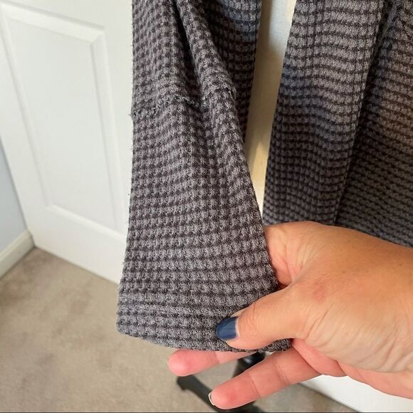 Altar’d State Thermal Raw Edge Slub Shaw Pocketed Cardigan, Medium - Picture 12 of 14